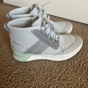 SOREL Gray High-Top Boots